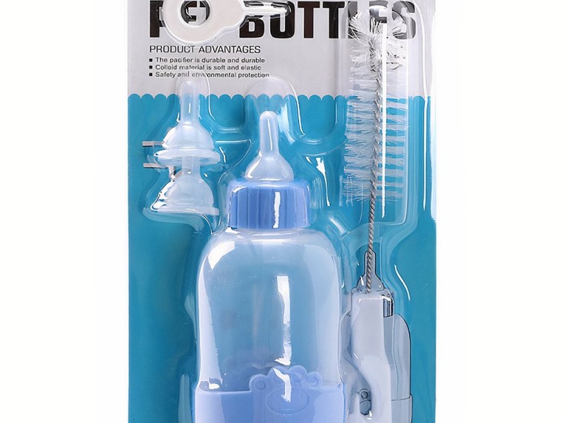 Bình sữa cho bé mèo nhỏ